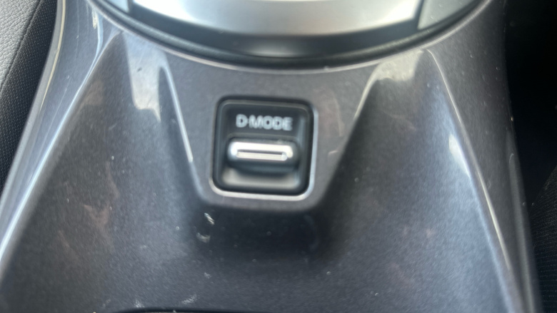 Nissan Juke 1.0 DiG-T 114 N-Connecta 5dr Petrol Hatchback